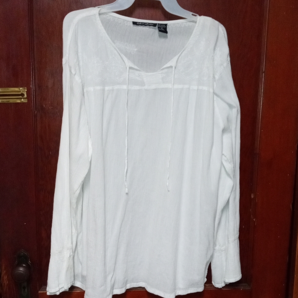 Club Z white Embroidered tie top with bell sleeves w/elastic & split sid…